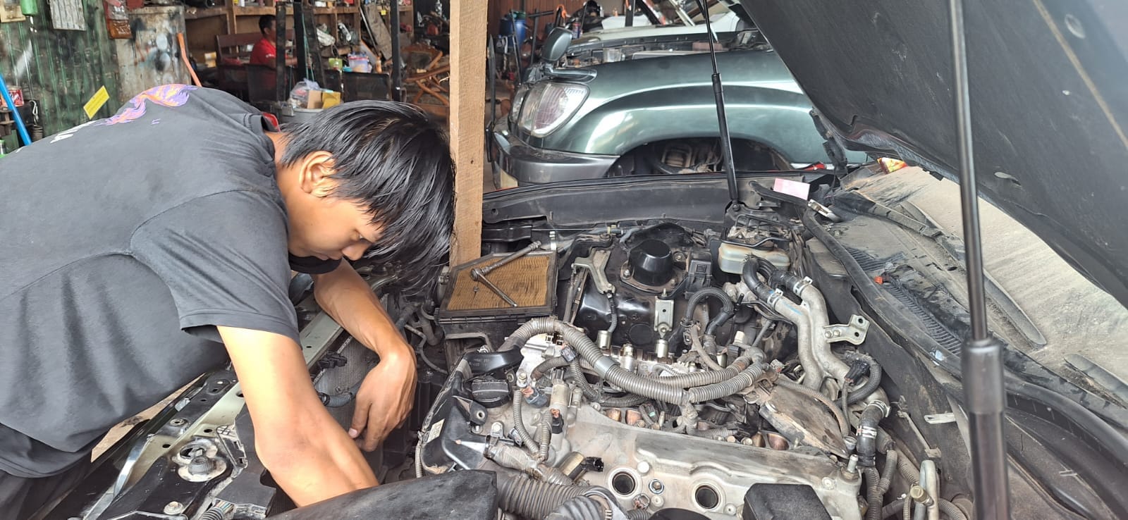 Mekanik Muda Cilacap: Kunci Keandalan Bengkel Agus